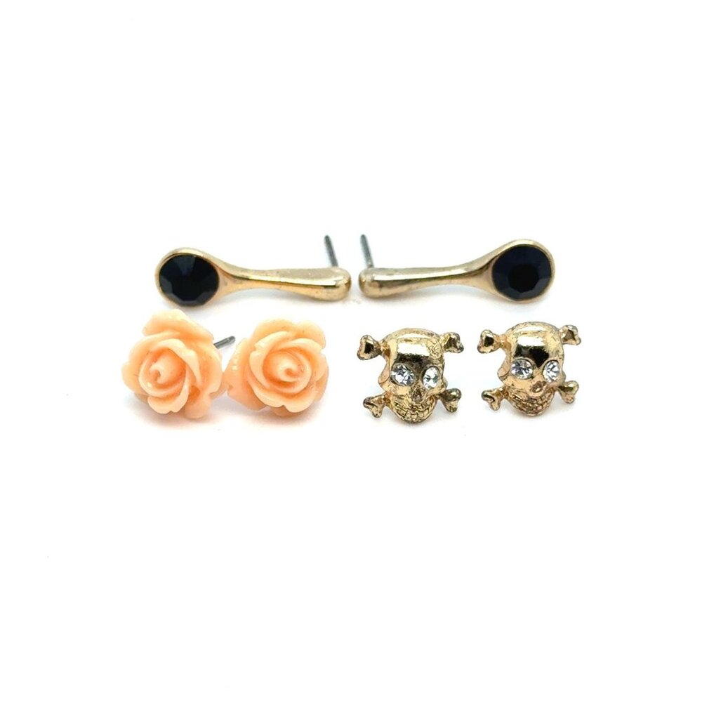 3 Pairs of Stud Earrings
